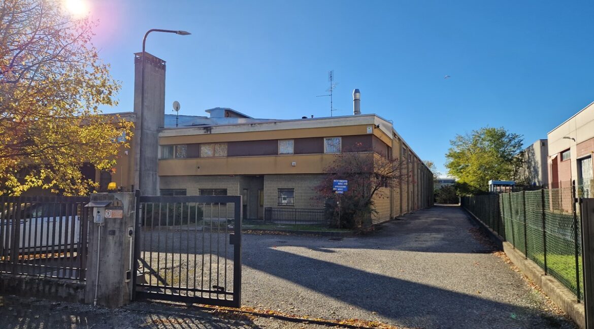 Locate Varesino (69)